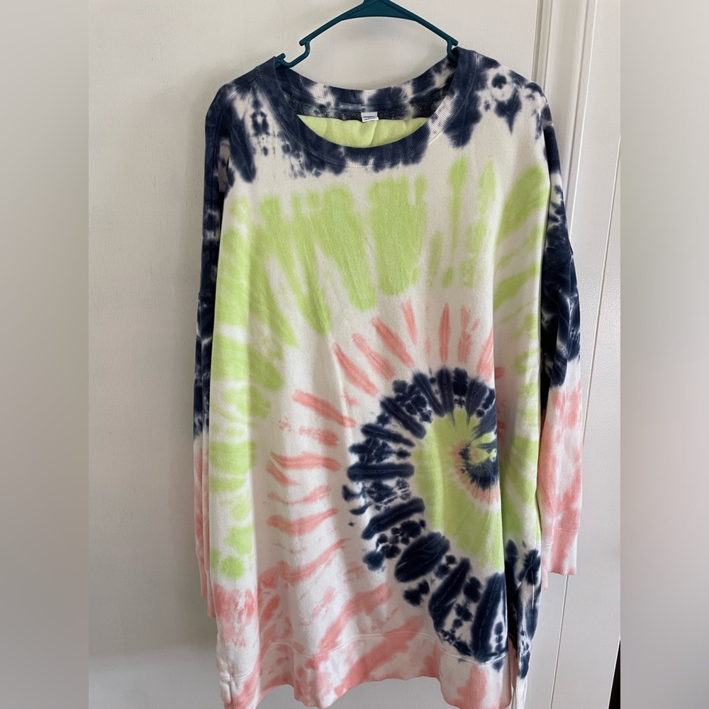 XXL Old Navy tie die sweatshirt-sweat pant set.
